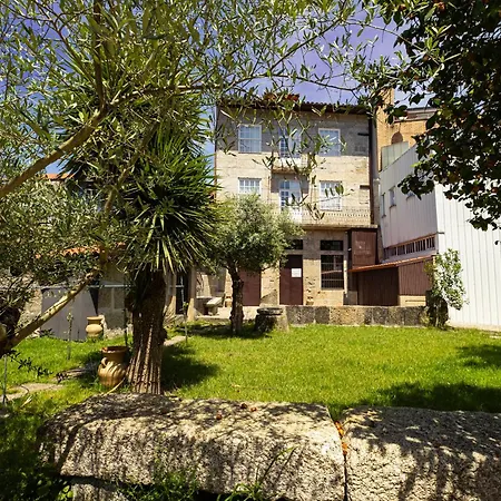 Alm Santa Luzia Pensjonat Guimarães