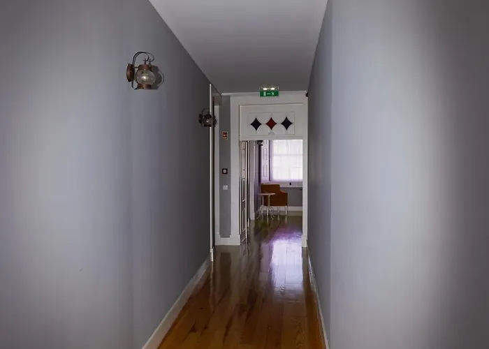 Alm Santa Luzia 3* ギマランイス