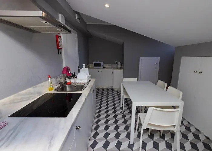 Alm Santa Luzia Guest house