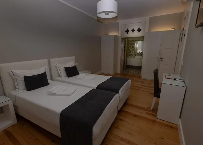 Alm Santa Luzia Guest house 3*